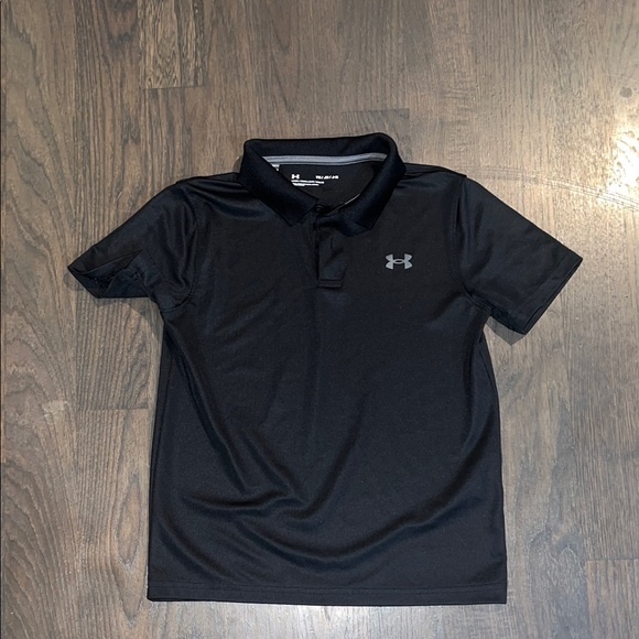 Under Armour Other - Under Armour Boys Polo Shirt in Black Size Medium